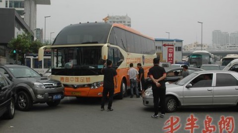 从哈登到詹姆斯：球员下大巴带耳机，不是耍大牌而是终极专注仪式