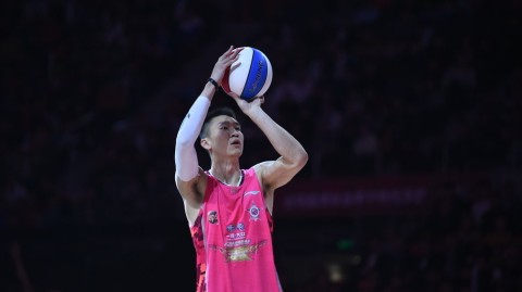 加时封王！赵泰隆力压孙悦孟铎，成CBA历史首位扣篮与三分双冠王